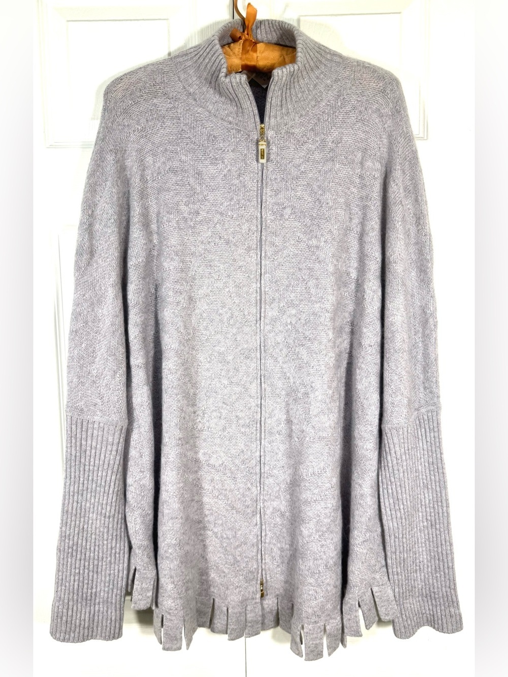 St. John Collection 100% Cashmere Zip Front Poncho Cardigan Gray M/L
